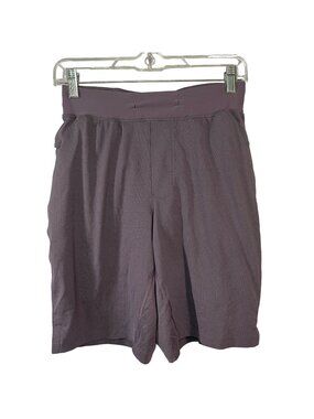 Lululemon Mens Performance Shorts Gray Size M Lightweight Athletic Stretch